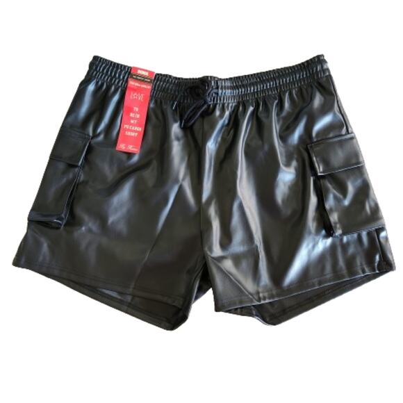 BLACK ☆ BUTTER SOFT ☆ FAUX LEATHER ☆ CARGO POCKET SHORTS ☆ NWT - Picture 2 of 10